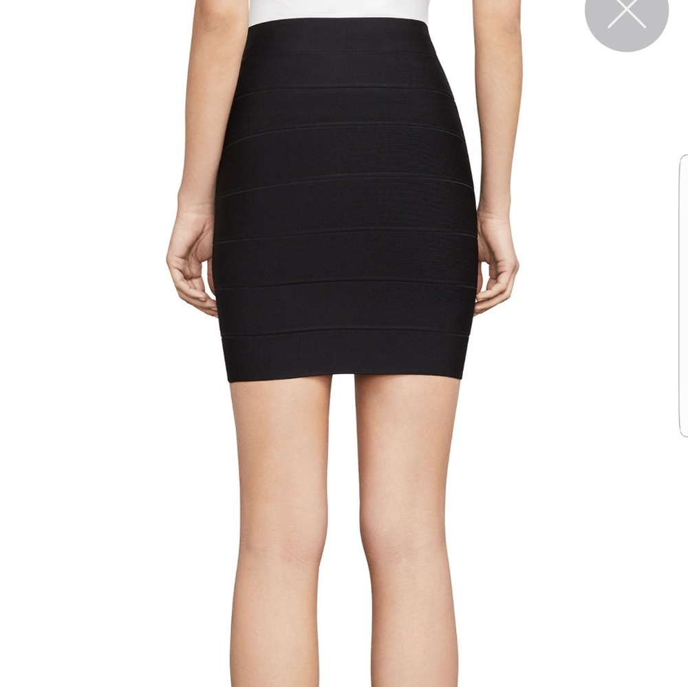 ๐ด5/$30! BCBGMaxAzria Simone Textured Skirt - Picture 2 of 7